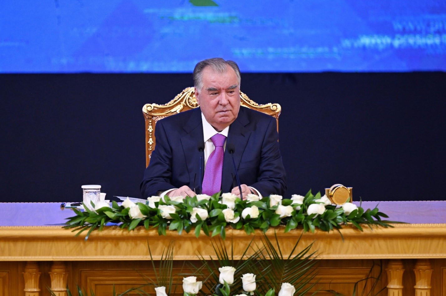 ИСТИҚЛОЛИЯТ САРЧАШМАИ ХУДШИНОСӢ ВА БАҚОИ ДАВЛАТДОРИИ ТОҶИКОН