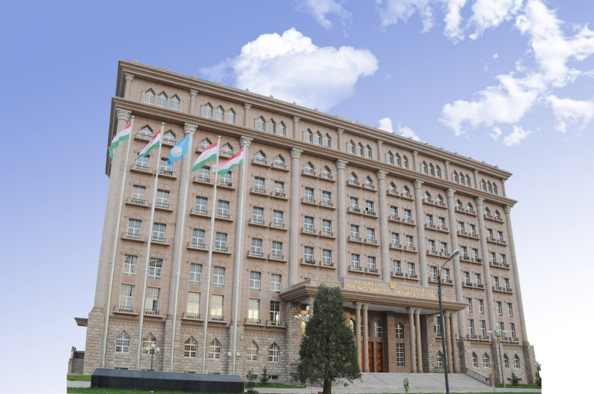 МЕЖГОСУДАРСТВЕННЫЕ ОТНОШЕНИЯ РЕСПУБЛИКИ ТАДЖИКИСТАН В ПЕРИОД СТАНОВЛЕНИЯ ВНЕШНЕЙ ПОЛИТИКИ СУВЕРЕННОГО НЕЗАВИСИМОГО ГОСУДАРСТВА: ПРЕДПОСЫЛКИ, ЭТАПЫ ФОРМИРОВАНИЯ И КОНЦЕПТУАЛЬНАЯ ЭВОЛЮЦИЯ
