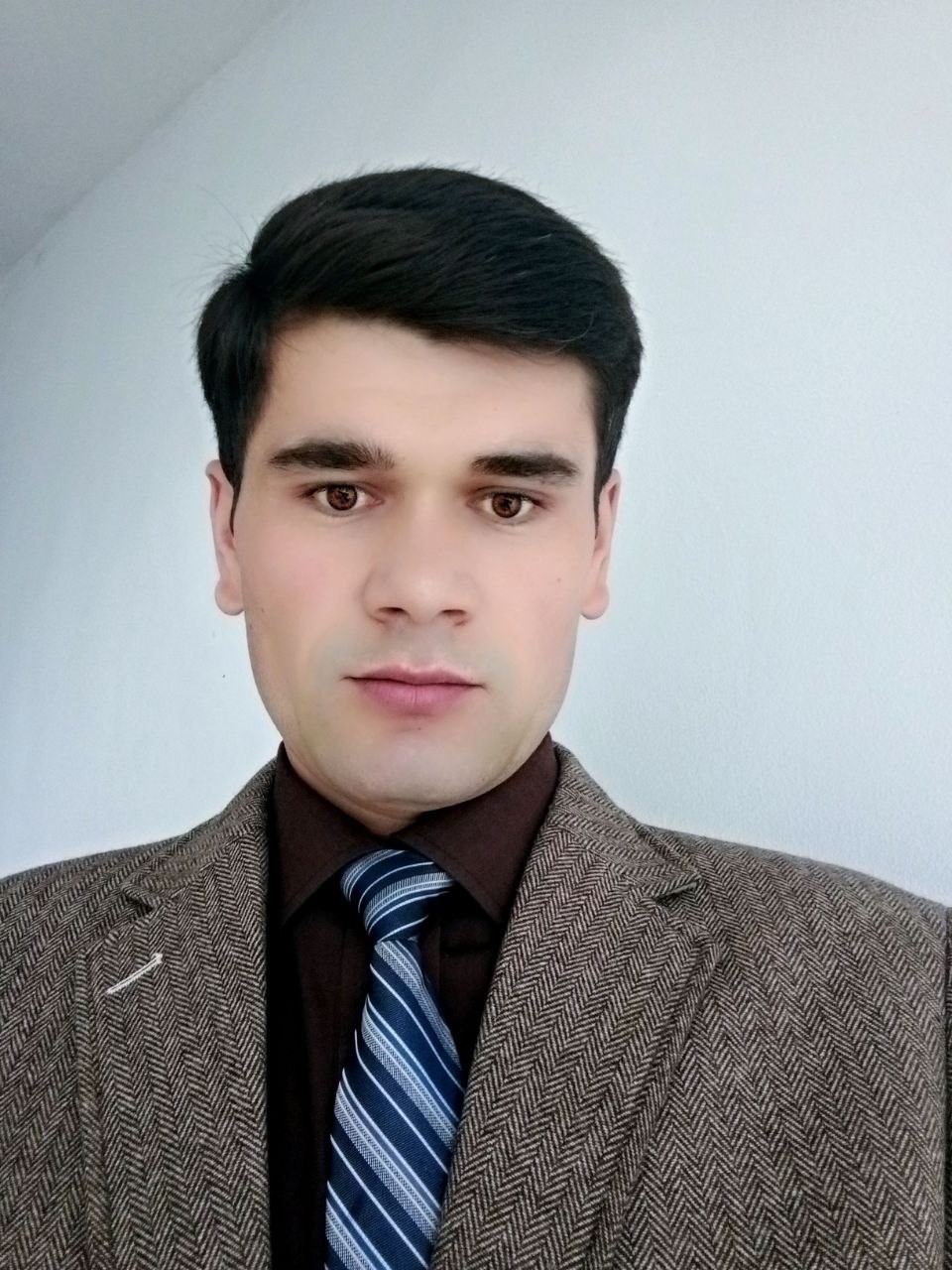 ШАРИФЗОДА ИСКАНДАР ИБРОҲИМ